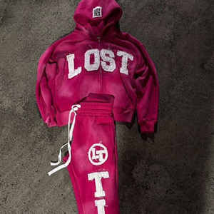 Conjunto de Chándal Personalizado Unisex de Invierno con Capucha, Estilo Urbano, de Algodón 100% Pesado, Lavado Ácido, con Parches Bordados y Efecto Desgastado - Product Image 2