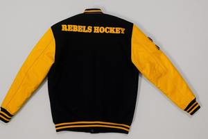 Veste universitaire brodée personnalisée en gros Logos OEM/ODM en laine et cuir pour les écoles et les équipes Commande en gros pour les équipes scolaires - Product Image 5