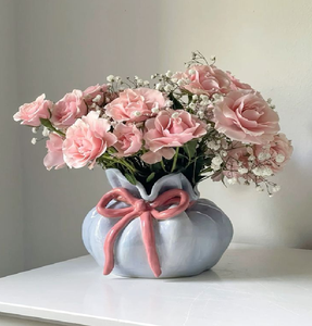 Vase en céramique en forme de canard, cadeau charmant pour la maison. Disponible à prix de gros pour une décoration amusante - Product Image 2