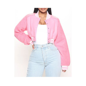 แจ็คเก็ตวาร์ซิตี้ครอปสำหรับผู้หญิง แฟชั่นสาวหวาน แจ็คเก็ตเบสบอล รับทำโลโก้ OEM แจ็คเก็ตบอมเบอร์สำหรับผู้หญิง - Product Image 3