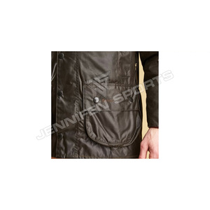 Chaqueta de Caza Impermeable y Transpirable para Hombre, Diseño Nuevo, de Lona Encerada de Algodón, con Logotipo Personalizado, Hecha a Medida Profesionalmente - Product Image 3