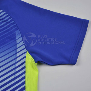 Uniforme de fútbol profesional hecho a medida con logotipo bordado e impresión Uniforme de fútbol personalizado - Product Image 2