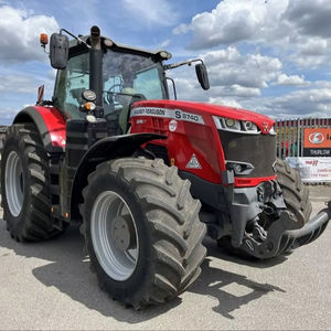 Tractor de Ruedas Usado Massey Ferguson con Cabina y Tracción en las 4 Ruedas, Motor Potente de 200 CV, Buen Estado - Product Image 1