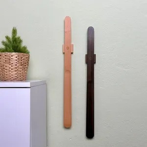 Chausse-pied en bois de designer haut de gamme avec long manche et accents métalliques, parfait pour un usage quotidien et facile à enfiler, provenant d'Inde - Product Image 3