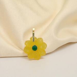 Colgantes de talla de flor de piedra lunar blanca oro Vermeil 925 Plata 18mm doble piedra encantos hechos a mano venta al por mayor joyería de piedras preciosas - Product Image 2