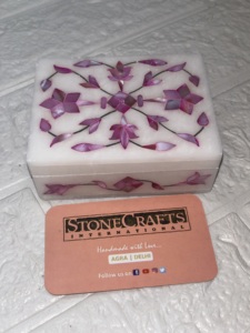 Vente en gros Stonecrafts International Boîte à bijoux florale carrée en marbre rose | Rangement décoratif moderne pour femmes | Gardez les bagues - Product Image 6