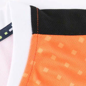 ชุดยูนิฟอร์มฟุตบอลพรีเมี่ยมพร้อมผ้าซับเหงื่อและชุดเสื้อฟุตบอลสีสดแห้งเร็ว - Product Image 5