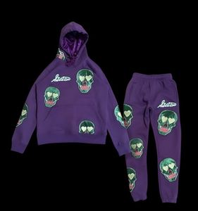 Ensemble de deux pièces de survêtements lourds pour hommes personnalisés par OEM ensembles de pantalons de survêtement avec patch de broderie et de sweat à capuche délavé à l'acide - Product Image 1