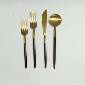 Juego de cubiertos con espejo de Metal pulido de grado alimenticio con mango de ratán, utensilios de comedor elegantes para servir de mesa de boda - Product Image 5