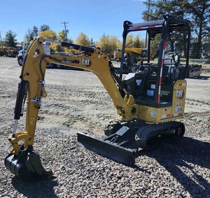 รถขุดตีนตะขาบขนาดเล็ก Caterpillar 303.5 307 รุ่นปี 2023 น้ำหนัก 2600 กก. เครื่องยนต์และปั๊มของแท้จากญี่ปุ่น สภาพดี ชั่วโมงการใช้งานต่ำ - Product Image 1