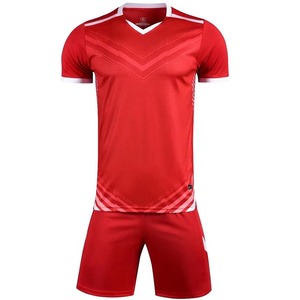 Ensemble de maillots de football personnalisés pour hommes adultes avec logo, couleurs, tailles, noms et numéros personnalisés - Uniforme de football respirant pour garçons - Product Image 3