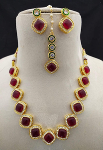 ชุดสร้อยคอหินโมนาลิซ่าที่สวยงามสำหรับผู้หญิงพร้อมต่างหูที่เข้ากันเหมาะสำหรับสวมใส่ในงานปาร์ตี้สวมใส่ในโอกาสเทศกาล - Product Image 3