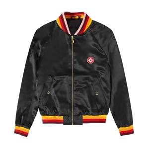 Chaqueta con letras de satén para hombre personalizada con cuello levantado acanalado Cierre de cremallera Logotipo bordado Espesor fino-para invierno - Product Image 1