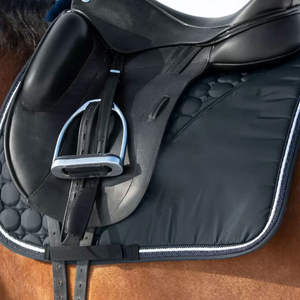 Selle de cheval en satin la plus vendue |   Mousse respirante de haute qualité, couleur unie, fabriquée au Pakistan - Product Image 5