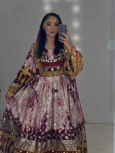 Robes maxi pour femmes afghanes Kuchi traditionnelles, broderies vintage de haute qualité à 100%, vente en gros, quantité en vrac - Product Image 2