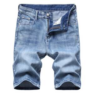 Short en jean d'été pour homme. Short en jean bleu à jambes larges. Mode de rue. Décontracté quotidien. La coupe est ample et confortable. - Product Image 1