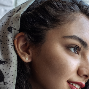 Avarta Jewellery 18K 0,50 quilates Cada corte de princesa Unisex Solitaire Studs - Product Image 4