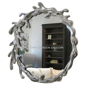 Miroir mural décoratif de luxe Miroir mural décoratif est sûr de voler le projecteur dans votre chambre Miroir en fer et en verre couleur or - Product Image 2
