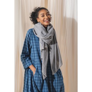 Bufanda Larga de Lana con Logotipo Personalizado, Diseño Moderno en Material de Cachemira - Product Image 1