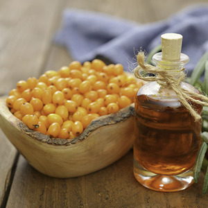 100% Huile de baie d'argousier de qualité cosmétique pure et naturelle et de qualité supérieure disponible pour l'aromathérapie Inde - Product Image 4