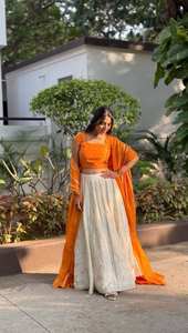 Travail de broderie en Georgette à la mode Lehenga Choli avec Dupatta pour les fêtes d'été Couleur noire - Product Image 2