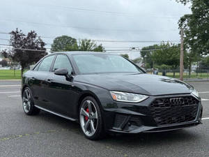 สภาพดีเยี่ยม รถมือสอง ปี 2024 Audi A4 - Product Image 4