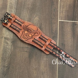 Nueva pulsera de cuero genuino mecanizada a mano personalizada con diseño de calavera de vaquero occidental, pulseras unisex ajustables para hombres y mujeres - Product Image 1