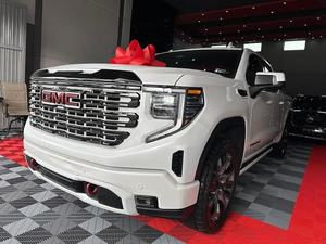 Camioneta GMC Sierra 3500 SLE 2023 con Asientos de Cuero, Techo Corredizo y Motor Turbodiésel VSE Especial - Product Image 4