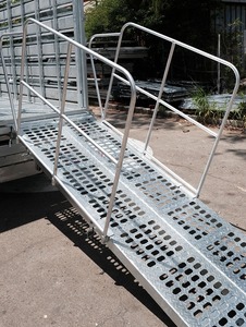 Remolque hidráulico de plataforma plana 12×7 para ganado/vacas/cerdos/ovejas en venta - Product Image 5