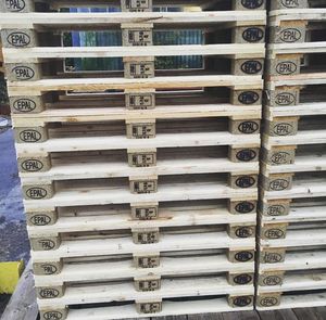 Venta al por mayor de nuevos palés de madera Euro diseño de palé Euro para una mejor eficiencia y versatilidad en el almacenamiento y el transporte. - Product Image 6