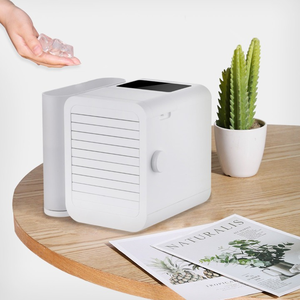 MicroCool Climatiseur Portable Mini avec Réservoir d'Eau de 1000 ml, Alimentation CA/Batterie/USB, Fonction Humidificateur et Refroidissement par Brumisation - Product Image 1