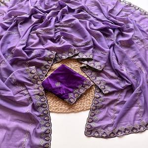 Sari en Georgette de Soie Traditionnel de Qualité Supérieure avec Broderie Multicolore et Blouse Brodée Contrastante - Product Image 1