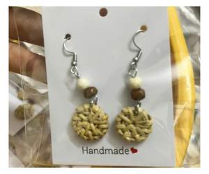 Pendientes elegantes de ratán para trajes bohemios Pendientes ligeros de ratán que combinan con vestidos Aspectos casuales y ropa de playa - Product Image 6