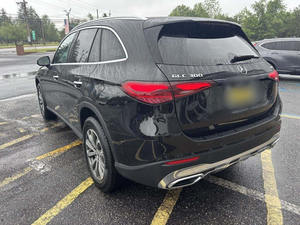 Mercedes-Benz GLC 300 4MATIC AWD 2024 d'occasion, couleur noir intense, sièges en cuir, démarrage à distance, technologie Bluetooth, toit ouvrant - Product Image 5