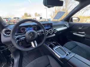 GLB 250 FWD 2024 Negro Usado, Asientos de Cuero, Volante a la Izquierda, Bluetooth, Navegación, Techo Solar, Tercera Fila de Asientos - Product Image 4