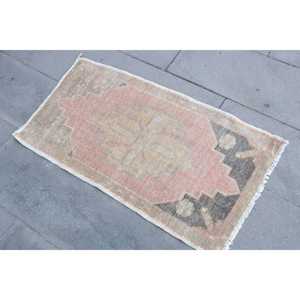 พรมขนาด 1.8x3.37 ฟุต, พรมตุรกีโบราณ, พรมขนสัตว์โมร็อกโกสีแดง - Product Image 2