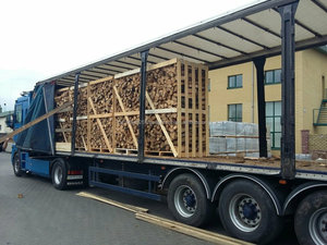 Horno seco Leña Haya Roble Fuente de energía Enviado a Alemania Reino Unido Países Bajos Francia Alemania - Product Image 2