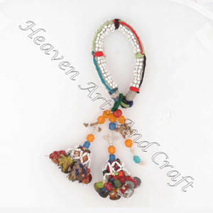 Véritable Banjara indienne faite à la main Multi Color Tassel fait à la main Multicolore perlé Vintage Banjara Tassels authentique banjara bras tribal - Product Image 1