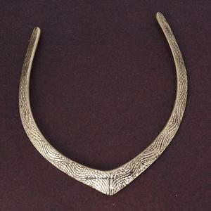 มาใหม่เนื้อ2025ที่มีความยืดหยุ่นสูงสร้อยคอทองเหลืองที่ทันสมัยและของสะสมในราคาขายส่งโดย Zam ZAM Impex - Product Image 2