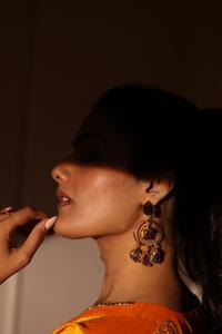 Élégantes boucles d'oreilles pendantes en améthyste pour femmes, plaquées or, bijoux sophistiqués qui ajoutent de la couleur pour tous les jours, les soirées ou comme cadeau. - Product Image 5