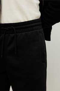 Short de survêtement décontracté et écologique pour hommes, coupe régulière de haute qualité, demi-pantalon en coton et polyester léger de couleur noire confortable - Product Image 5