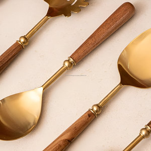 Ustensiles de service en acier inoxydable et en bois-Ensemble de 6 pièces de qualité supérieure Fine Dining Essentials - Product Image 2