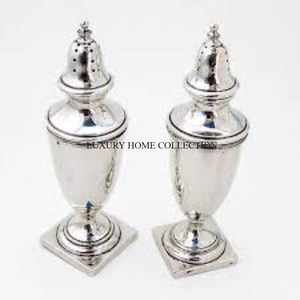 Ensemble de moulin à sel et poivre en bois brossé de luxe avec une finition contemporaine élégante parfaite pour les réglages de cuisine élégants - Product Image 4
