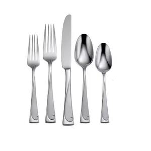 Juego de Cubiertos Decorativos Plateados con Diseño Único de Espiral en el Mango, Cubertería Fina para Cenas Elegantes y Banquetes - Product Image 3