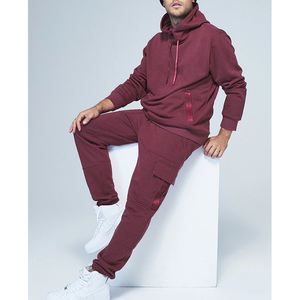 2024 nuevo conjunto de chándal de algodón personalizado de Color sólido para hombres, trajes de joggers de moda con sudaderas con capucha con cordón - Product Image 1