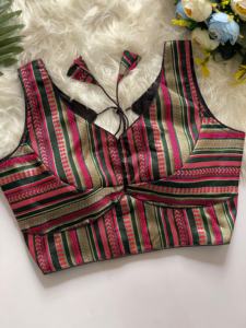 เสื้อทันสมัยมีหลายสีเสื้อไหม Banarasi หนักมีฟองคอรูปตัววีและด้านหลังมีลาย sabyasachi - Product Image 5