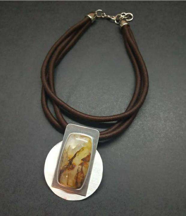 ตามที่แสดง