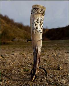 Cuerno Vikingo Grabado Personalizado, Tallado a Mano, Estilo Animal Único, para Decoración del Hogar - Product Image 2