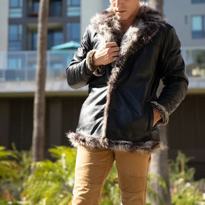 เสื้อแจ็คเก็ตหนังเทียมสีดำบุขนเทียมสำหรับผู้ชาย เสื้อโค้ทกันหนาวคอปกกว้าง บุผ้าอุ่น สไตล์ลำลอง แฟชั่น แจ็คเก็ตปาร์ก้าสไตล์ไบค์เกอร์ - Product Image 1