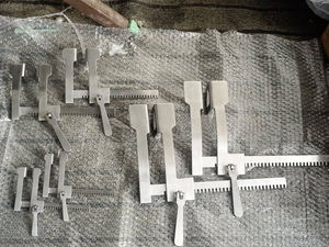 Retractor Esternal Cooley, Hojas y Brazos de Acero Inoxidable de Alta Calidad, Instrumentos Cardiovasculares y Torácicos para Costillas - Product Image 2